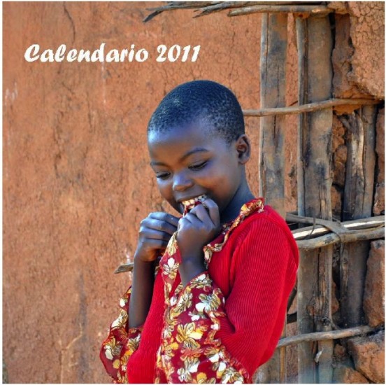 Calendario dell'Associazione VolontariA realizzato con le foto dei viaggiatori Calendario dell'Associazione VolontariA realizzato con le foto dei viaggiatori