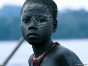 Ragazzino jarawa. © Salomé/Survival Ragazzino jarawa. © Salomé/Survival
