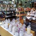 Un famoso negozio di Cattolica che attraverso un suo prodotto dolciario tradizionale ha creato un'enormità di servizi e prodotti in continua espansione.